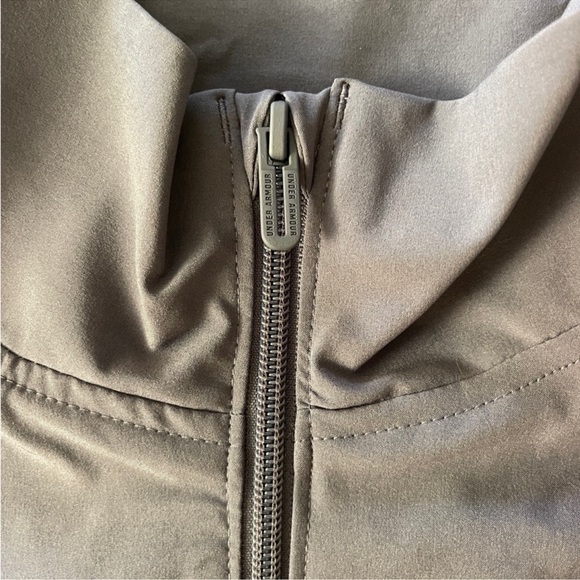 Under Armour Gray Full-Zip Wind Breaker Water Resistant Running Jacket - Picture 3 of 10